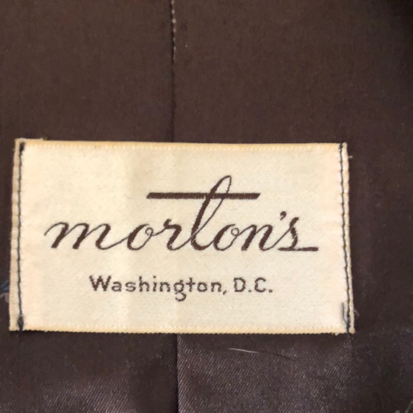 Morton’s Washington D.C. fur cape - Picture 3 of 5